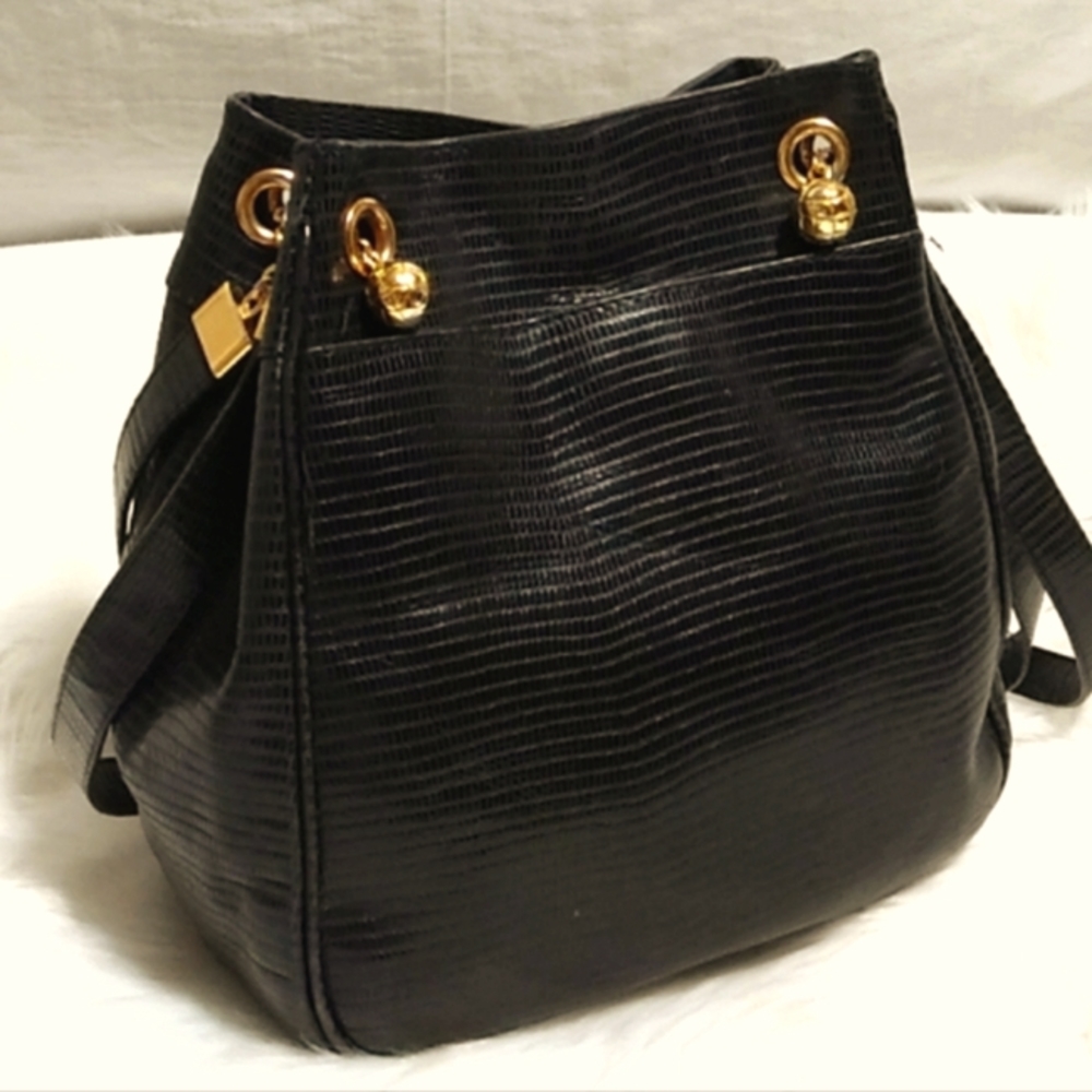 SALE!! Bottega Veneta vintage calfskin handbag 👜